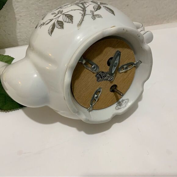 VTG Norcrest Fine 25th Anniversary Chatillon Fine Tea Pot China Silver Muscial - Picture 7 of 11